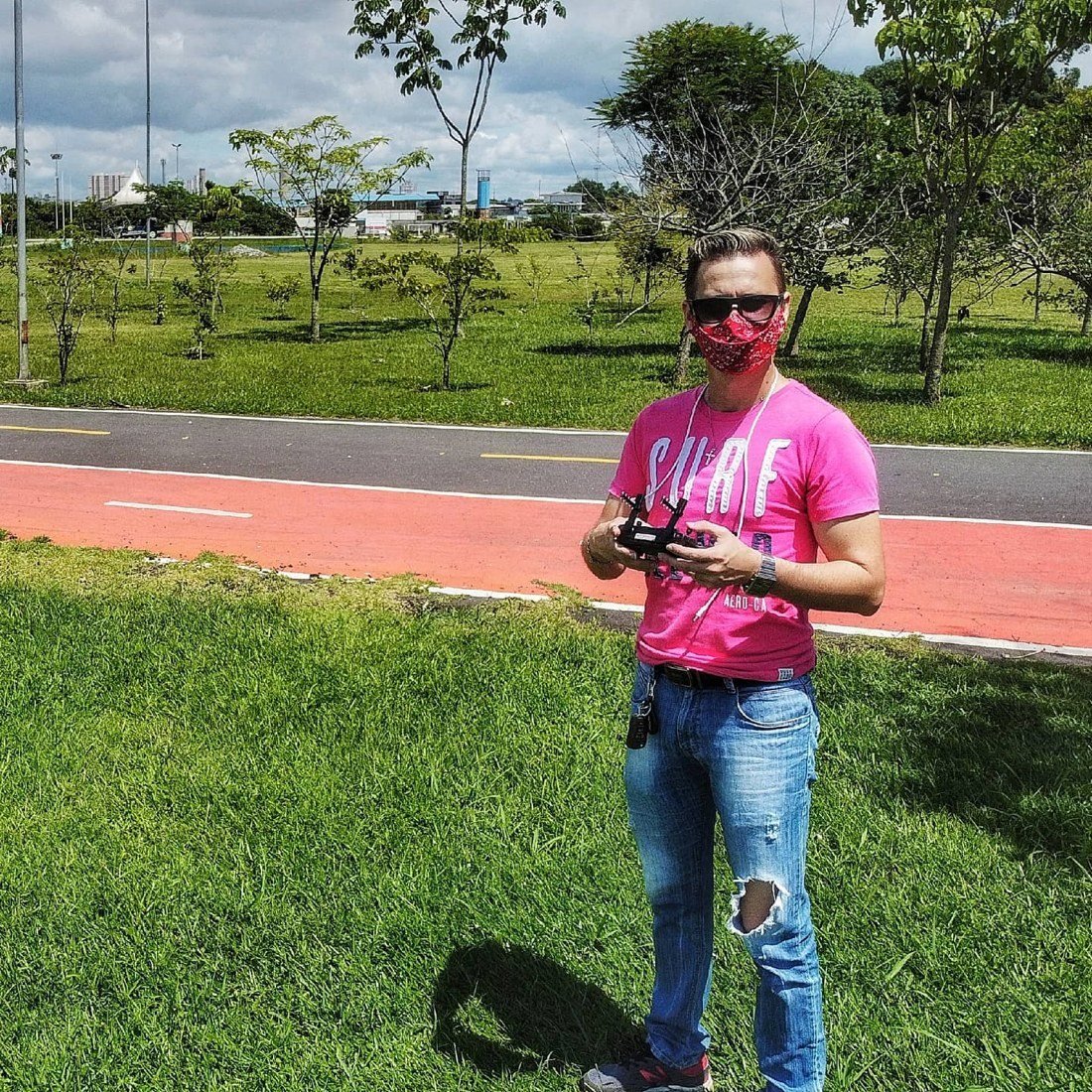 A filmagem ou foto aérea com DRONE é um recurso inovador que permite a geração de imagens profissionais em alt